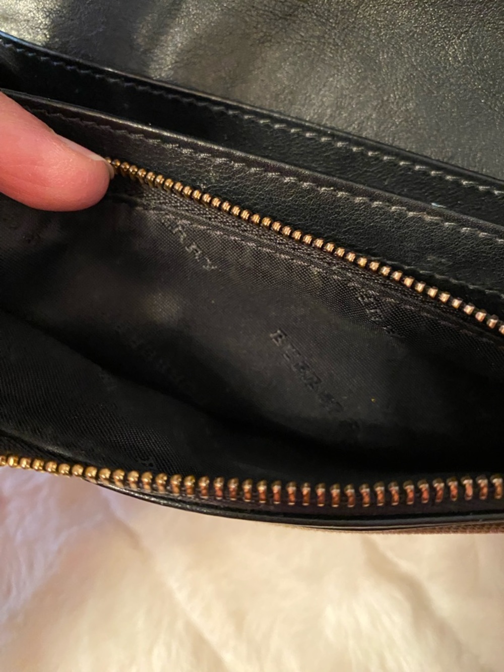 ❤️Flash SALE❤️GUC Burberry Wallet - Picture 11 of 12